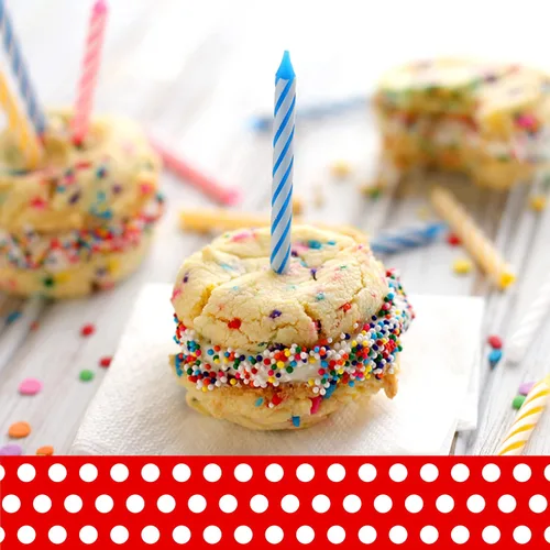Vista 4 de Betty Crocker Glaseado de vainilla rico y cremoso, sin gluten, 16 onzas