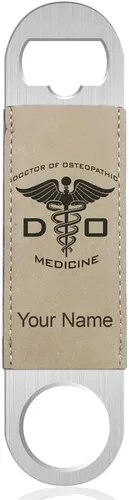 Vista 8 de LaserGram Abrebotellas, DO Doctor en Medicina Osteopática, grabado personalizado incluido (cuero sintético, negro y dorado)