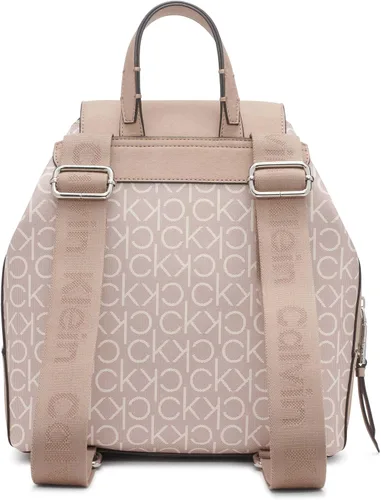 Vista 3 de Calvin Klein Mochila novedosa Millie para mujer, Logotipo de querubíncabra