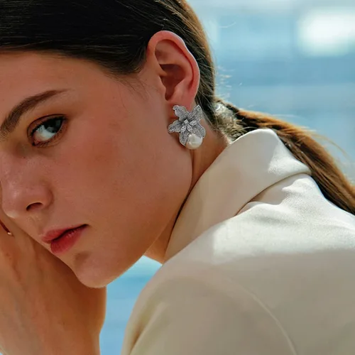 Vista 7 de Aretes de perlas redondas grandes con circonita cúbica para ceremonia de boda, accesorios elegantes