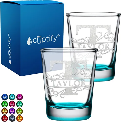 Vista 17 de Cuptify Inicial de cristal con monograma y nombre de 2 onzas, parte inferior negra grabada con texto personalizado para regalos, bodas, cumpleaños