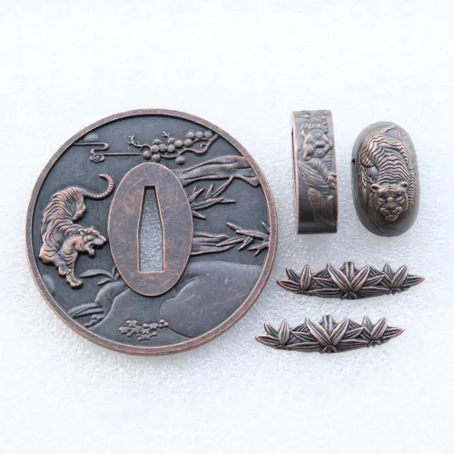 Vista 15 de Espada samurái japonesa KOSHIRAE – TSUBA FUCHI KASHIRA MENUKI 68-100