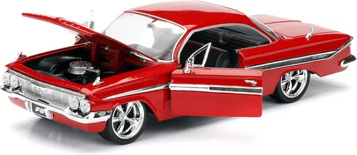 Vista 3 de Jada Toys Fast & Furious 8 - Vehículo de Dom, Chevy Impala, 1:24, moldeado a presión.