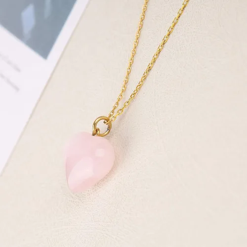 Vista 5 de GAVU Collar con colgante de corazón de cristal de cuarzo rosa para mujer, chapado en oro de 18 quilates