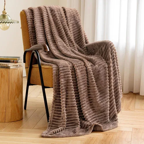 Vista 9 de MIULEE Manta de forro polar, duradera, afelpada, extra suave, cálida, acogedora, manta de franela a rayas rojas burdeos para sofá, cama, 30 x 40