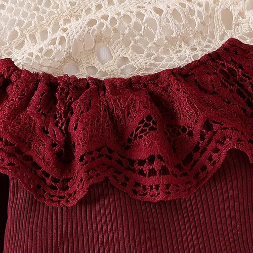 Vista 22 de Conjunto de ropa de bebé niña para bebé, mameluco de encaje blanco de manga larga + pantalones de mezclilla
