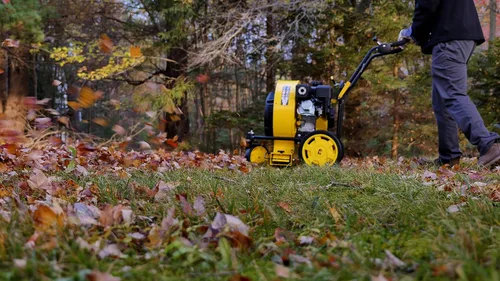 Vista 6 de Champion Power Equipment 212cc 1200 CFM Soplador de hojas para caminar detrás