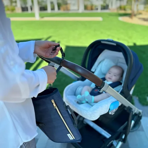 Vista 4 de BeeStarz® Cambiador de pañales para bebé 2.0 – Cambiador de pañales portátil impermeable de 360° para recién nacidos, bebés y niños pequeños