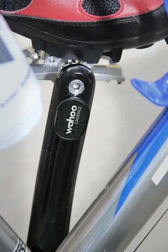 Vista 3 de Sensor de r. p. m. Wahoo para iPhone, Android y computadoras para bicicleta