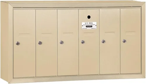 Vista 7 de Salsbury Industries Buzón vertical montado en superficie 3506ASU con 6 puertas y acceso USPS, aluminio