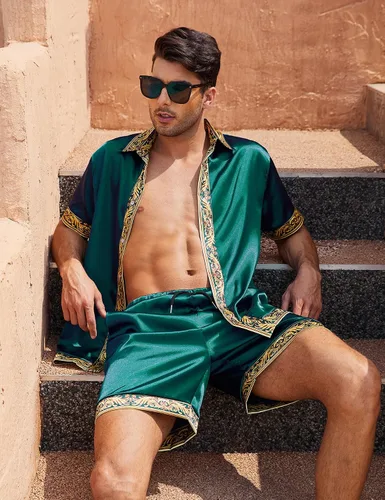 Vista 3 de Conjunto de camisa hawaiana y pantalón corto para hombre, conjunto de 2 piezas, estampado de lujo, casual, con botones, manga corta, camisa de satén