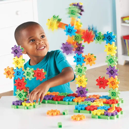 Vista 8 de Learning Resources Gears! Gears! Gears! Juego de juguetes de súper construcción, juguetes STEM, juguetes de construcción, engranajes para niños, 150