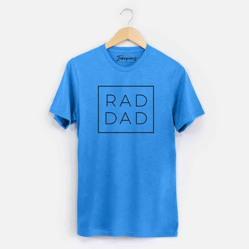 Vista 3 de Camiseta Rad Dad en caja