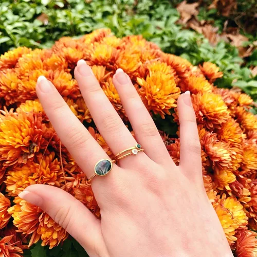 Vista 89 de Oval Birthstone Ring Bezel Set in Vermeil Gold, Sterling Silver, or Rose Gold, Stacking Birthstone Ring [rOMB]