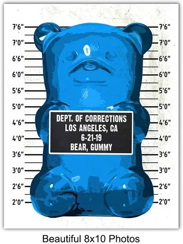Vista 4 de Conjunto de Fotos Policiales de Ositos de Goma – Decoración de Habitación con Estética Contemporánea Divertida al Estilo Andy Warhol, Decoración