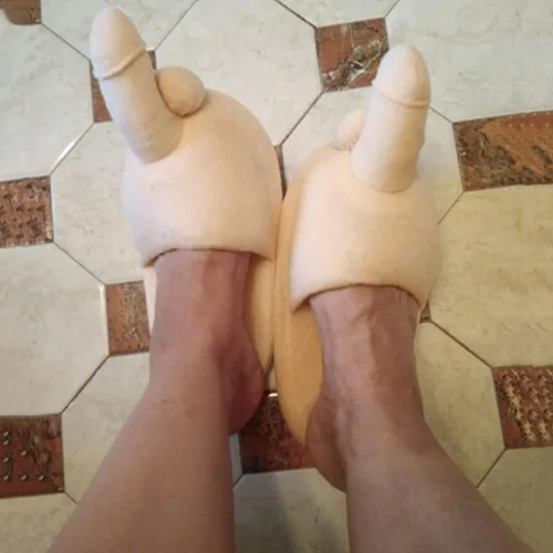 Vista 3 de Divertidas pantuflas de felpa unisex para adultos, regalo novedoso de broma, zapatos planos para interiores, antideslizantes, pantuflas peludas