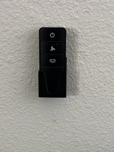 Vista 3 de Soporte de pared para decoración del hogar, ventilador de techo, control remoto impreso en 3D