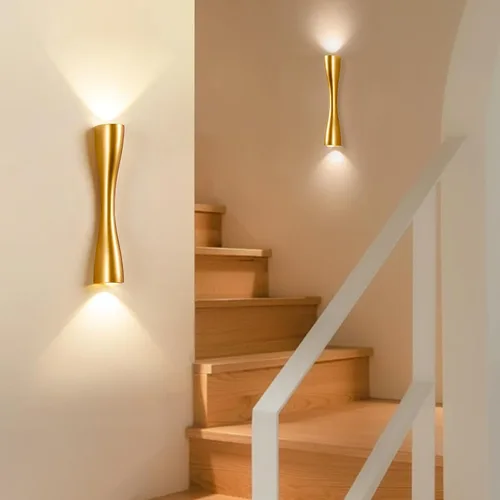 Vista 2 de Aomesinc Moderno aplique de pared dorado arriba y abajo, lámpara LED de interior para dormitorio, sala de estar, baño, mesita de noche, pasillo