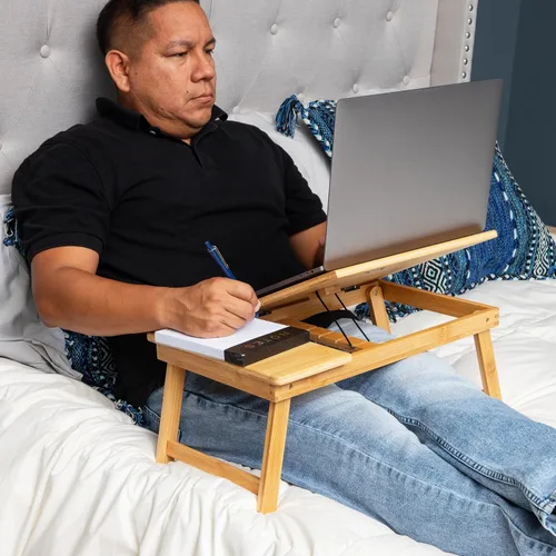Vista 2 de Mind Reader Mesa para Portátil Lap Desk, Soporte para Laptop, Bandeja de Cama, Cuarto de Dormitorio, Patas Plegables, Rayón de Bambú, 19.75"L x 12"W