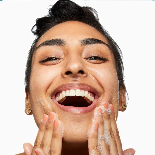 Vista 4 de Pacifica Beauty - Jabón facial completo, limpiador facial diario suave para todo tipo de piel, elimina el maquillaje, el aceite y la suciedad