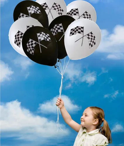 Vista 3 de Oringaga 50 globos de fiesta con bandera de coche de carreras a cuadros, suministros de decoración de fiesta temática de automóviles de carreras