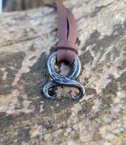 Vista 2 de Viking Trollkor, Troll Cross Necklace, Hand forged Iron pendant, Norse Pagan