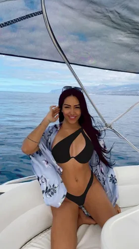 Vista 4 de ZAFUL Traje de baño sexy de dos piezas con relleno de un hombro y aros para mujer, traje de baño brasileño con tanga atrevida