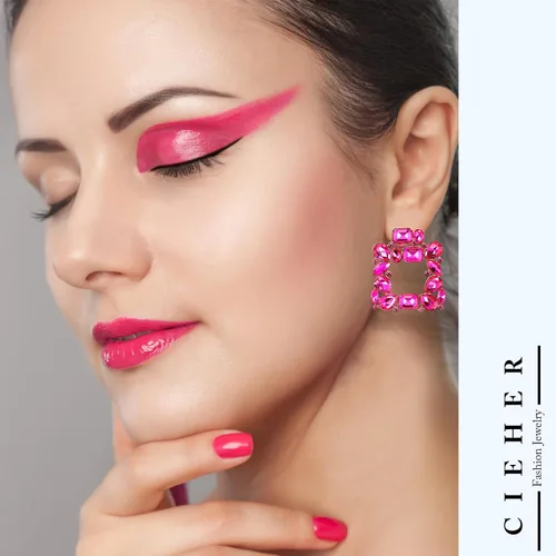 Vista 2 de CIEHER Aretes colgantes brillantes para mujer, aretes colgantes rectangulares de diamantes de imitación para mujeres y niñas, aretes geométricos