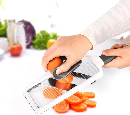 Vista 4 de Cortador de mandolina para cocina, hoja de acero inoxidable ajustable, cortador de verduras, cortador de verduras con agarre antideslizante, gris