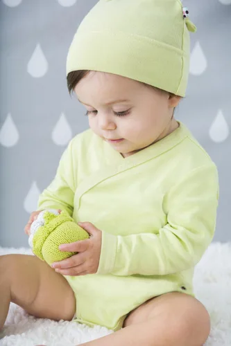 Vista 2 de Babysoy Mono tipo kimono de manga larga orgánico, moderno y sólido