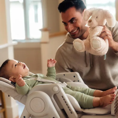 Vista 11 de Maxi-Cosi Minla - Silla alta 6 en 1 para bebés y niños pequeños, silla alta plegable portátil, tela EcoCare, 9 alturas, 5 reclinables, 4 posiciones