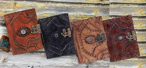 Vista 5 de Libro de hechizos Hocus Pocus, libro de hechizos Hocus Pocus, regalos de utilería, decoraciones de Halloween, decoración, diario de cuero