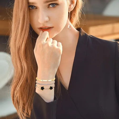 Vista 4 de Pulseras de oro para mujer - 4 piezas/3 piezas, juego de pulseras de tenis de 18K de oro chapado, elegantes pulseras de oro no manchadas de acero