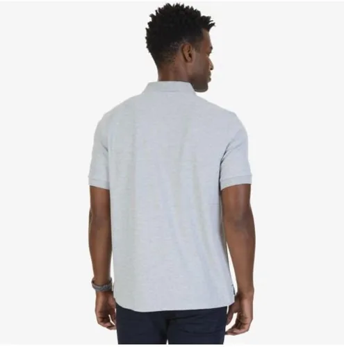 Vista 2 de Nautica playera polo clásica de mangas cortas, color sólido, para hombre