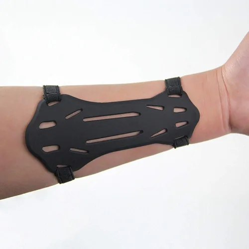 Vista 4 de Minelife Paquete de 2 protectores de brazo de tiro con arco para antebrazo, protector de brazo de arco ajustable, protector de brazo de goma
