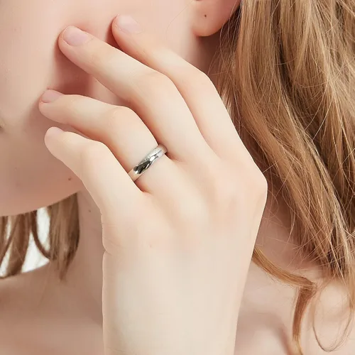 Vista 4 de KAMASATO Anillos de acero inoxidable de 0.157 in y 0.236 in para mujeres y hombres, cúpula llana de alto pulido, plataoro, alianza de boda