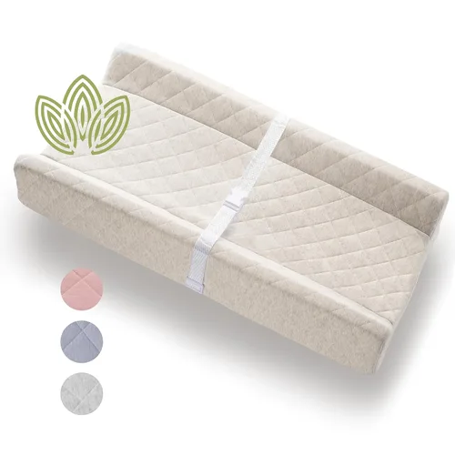 Vista 12 de Cambiador de bebé contorneado de algodón orgánico con colchón de espuma impermeable, incluye funda suave, extraíble y lavable, correa de seguridad