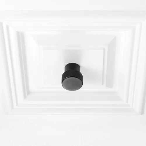 Vista 7 de Koofizo - Paquete de 10 tiradores de gabinete estriados para armario, manija negra para muebles (1.1 pulgadas/28 mm), herrajes sólidos K22
