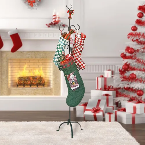 Vista 6 de Soporte de pie para calcetín de Navidad. Hecho de hierro forjado con 6 perchas de ropa. Los ganchos tienen forma de corazón