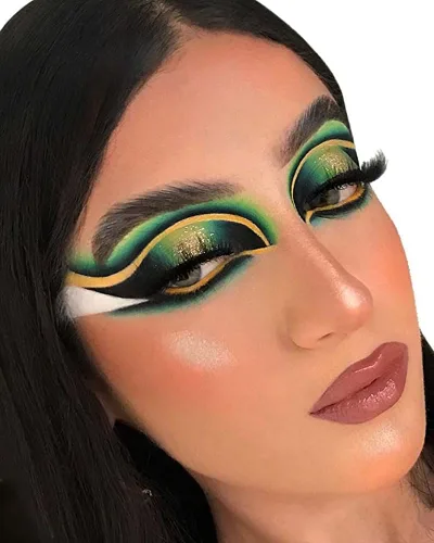 Vista 4 de Go Ho Juego de lápices de sombra de ojos verdes de 4 colores, kit de lápiz delineador de ojos metálico, mate y brillante, barra de sombra de ojos