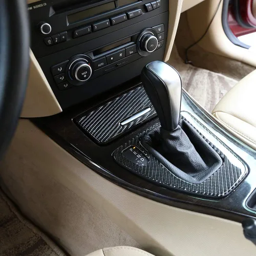 Vista 4 de YIWANG - Pegatinas de fibra de carbono para encendedor de cigarrillos de coche, para BMW Old 3 Series E90 E92 2005-2012