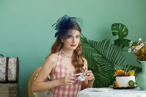 Vista 2 de Sombreros inspirados en el estilo de los años 20 y 50, sombrero pastillero, sombrero de cóctel, fiesta de té, sombrero con velo para niñas y mujeres