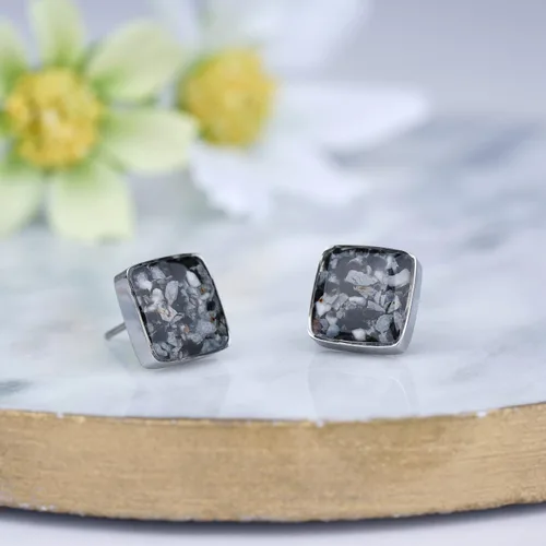 Vista 2 de Lauren-Spencer Aretes cuadrados de piedras preciosas para mujer, delicados aretes de piedra de malaquita y sodalita de turquesa hipoalergénicos