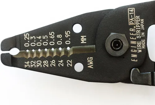 Vista 4 de ENGINEER Paquete de pelacables PA-14 y bolsa de herramientas BPT-PCH (fabricado en Japón)