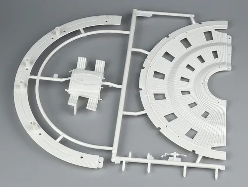 Vista 4 de 2001: A Space Odyssey Aries-1B Lunar Carrier Kit de modelo a escala 1/48