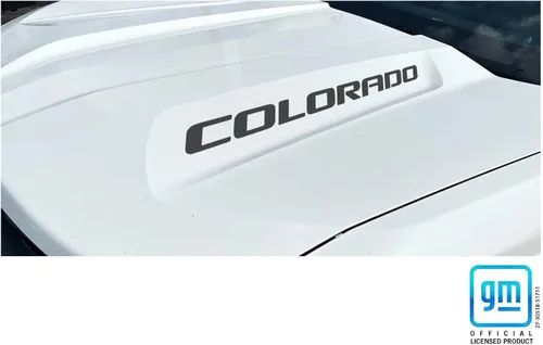Vista 2 de Chevy Colorado - Juego de 2 calcomanías para capó negro mate con licencia GM 2023-2026