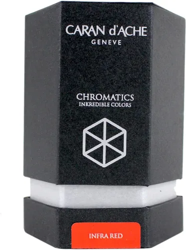 Vista 12 de Caran d'Ache Botella de tinta cromática de 1.7 fl oz - Cosmic Black