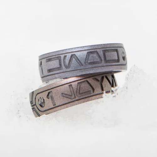 Vista 3 de Enso Rings Anillo de silicona Star Wars - Te amo y te conozco - Diseño cómodo y flexible - Aurebesh
