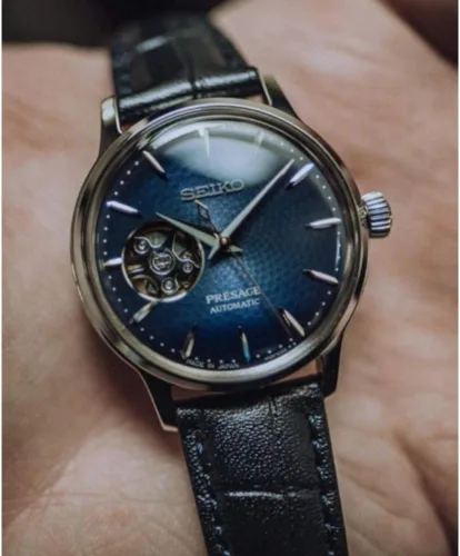 Vista 6 de SEIKO Presage Reloj automático de cuero azul con esfera azul SSA785J1, Azul, Moderno