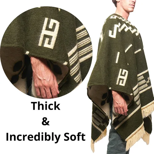 Vista 5 de DAVLINA, Clint Eastwood - Poncho de lana de alpaca estilo occidental, único y hecho a mano en Ecuador. Poncho de lana grueso, cálido y suave